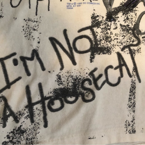 Vintage DC Cat Woman Batman graffiti print 2 sides- US Small Top Crop top- Rare - Picture 5 of 10